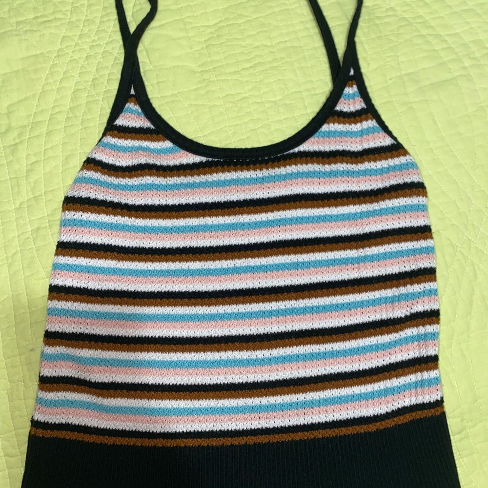 Top - Picture 2 of 5